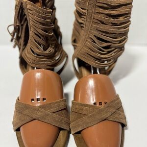 Yellow Box Kenzie Chestnut Suede Leather Fringe Wedge Sandals Sz 8